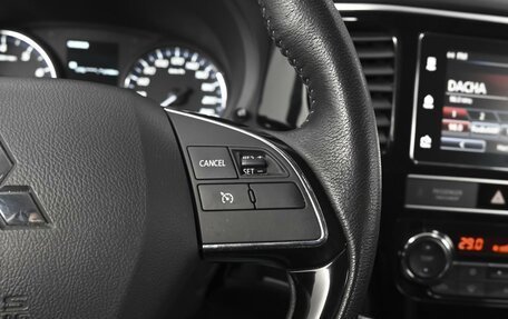 Mitsubishi Outlander III рестайлинг 3, 2019 год, 2 574 000 рублей, 19 фотография