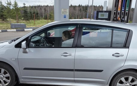 Nissan Tiida, 2012 год, 850 000 рублей, 3 фотография