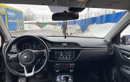 KIA Rio IV, 2018 год, 1 559 000 рублей, 7 фотография