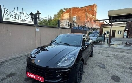 Porsche Macan I рестайлинг, 2016 год, 3 200 000 рублей, 4 фотография