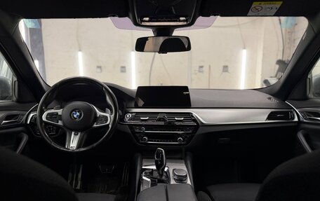 BMW 5 серия, 2018 год, 3 500 000 рублей, 13 фотография