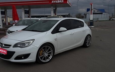 Opel Astra J, 2014 год, 1 150 000 рублей, 11 фотография
