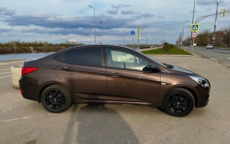 Hyundai Solaris II рестайлинг, 2015 год, 1 150 000 рублей, 3 фотография