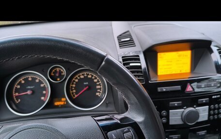 Opel Zafira B, 2011 год, 950 000 рублей, 8 фотография