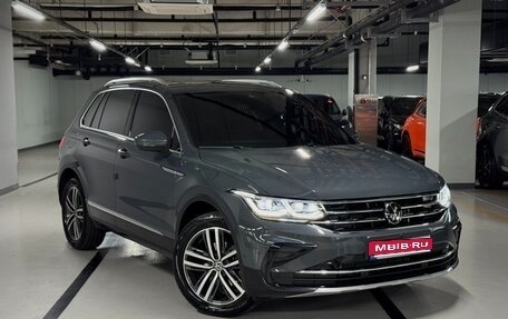 Volkswagen Tiguan II, 2023 год, 3 490 000 рублей, 1 фотография