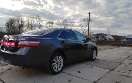 Toyota Camry, 2011 год, 1 520 000 рублей, 2 фотография