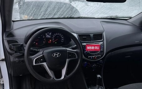 Hyundai Solaris II рестайлинг, 2014 год, 700 000 рублей, 2 фотография