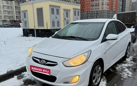 Hyundai Solaris II рестайлинг, 2014 год, 700 000 рублей, 10 фотография