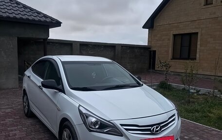 Hyundai Solaris II рестайлинг, 2015 год, 730 000 рублей, 7 фотография