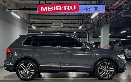 Volkswagen Tiguan II, 2023 год, 3 490 000 рублей, 5 фотография