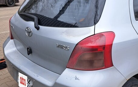 Toyota Yaris III рестайлинг, 2007 год, 444 000 рублей, 3 фотография