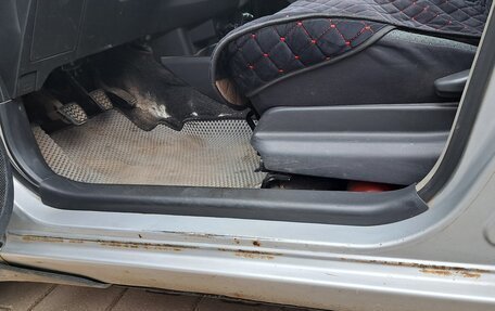 Toyota Yaris III рестайлинг, 2007 год, 444 000 рублей, 16 фотография