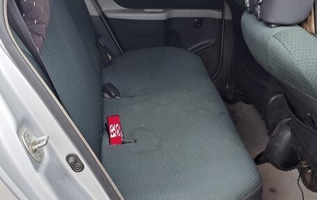 Toyota Yaris III рестайлинг, 2007 год, 444 000 рублей, 13 фотография