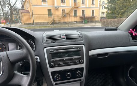 Skoda Octavia, 2011 год, 870 000 рублей, 17 фотография