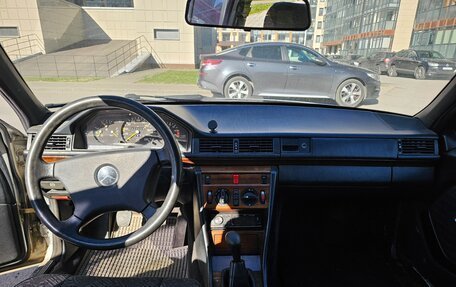 Mercedes-Benz W124, 1992 год, 250 000 рублей, 8 фотография