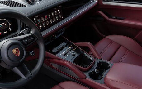 Porsche Cayenne III, 2023 год, 13 700 000 рублей, 22 фотография