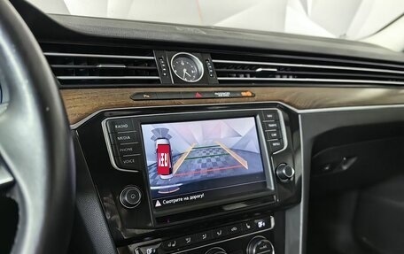 Volkswagen Passat B8 рестайлинг, 2015 год, 2 095 000 рублей, 20 фотография