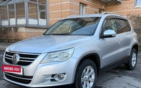 Volkswagen Tiguan I, 2011 год, 1 100 000 рублей, 2 фотография