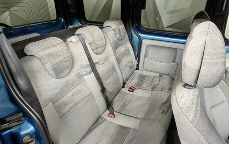 Renault Kangoo II рестайлинг, 2003 год, 260 000 рублей, 10 фотография