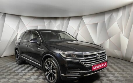 Volkswagen Touareg III, 2018 год, 4 220 000 рублей, 3 фотография