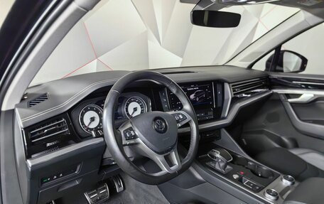 Volkswagen Touareg III, 2018 год, 4 220 000 рублей, 19 фотография