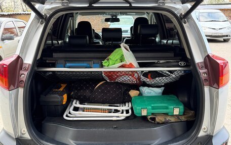 Toyota RAV4, 2013 год, 1 950 000 рублей, 13 фотография