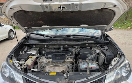 Toyota RAV4, 2013 год, 1 950 000 рублей, 14 фотография