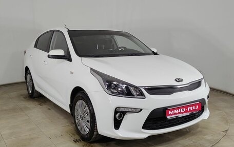 KIA Rio IV, 2018 год, 1 295 500 рублей, 1 фотография