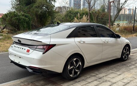 Hyundai Elantra, 2022 год, 1 670 000 рублей, 14 фотография