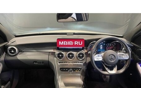 Mercedes-Benz C-Класс, 2018 год, 1 880 005 рублей, 4 фотография