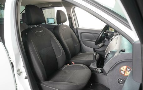 Renault Logan II, 2020 год, 1 199 000 рублей, 8 фотография