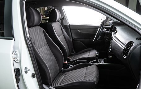 KIA Rio IV, 2018 год, 1 575 000 рублей, 8 фотография