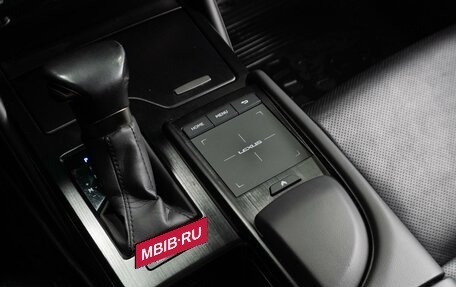 Lexus ES VII, 2021 год, 3 977 000 рублей, 20 фотография