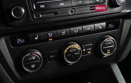 Volkswagen Jetta VI, 2015 год, 1 119 000 рублей, 16 фотография