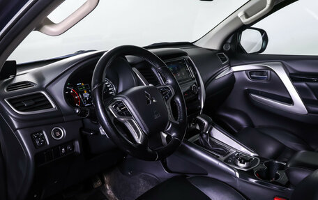 Mitsubishi Pajero Sport III рестайлинг, 2019 год, 3 251 000 рублей, 15 фотография