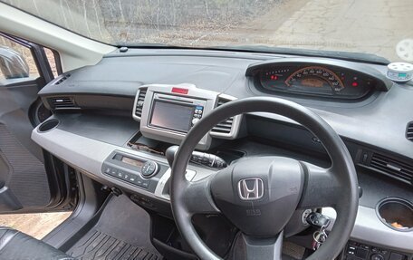Honda Freed I, 2010 год, 950 000 рублей, 8 фотография