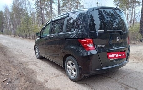 Honda Freed I, 2010 год, 950 000 рублей, 6 фотография