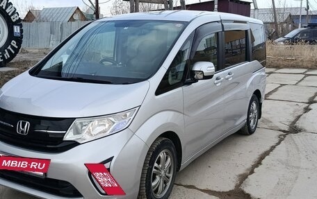 Honda Stepwgn IV, 2015 год, 1 700 000 рублей, 3 фотография