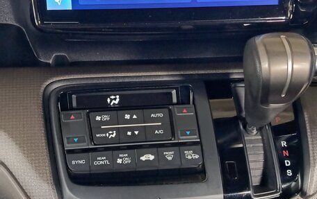 Honda Stepwgn IV, 2015 год, 1 700 000 рублей, 12 фотография