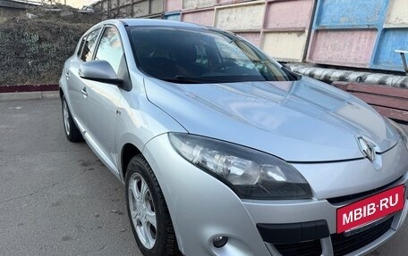 Renault Megane III, 2012 год, 650 000 рублей, 2 фотография