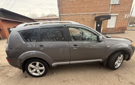 Mitsubishi Outlander III рестайлинг 3, 2008 год, 1 000 000 рублей, 3 фотография