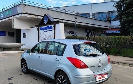 Nissan Tiida, 2010 год, 700 000 рублей, 5 фотография