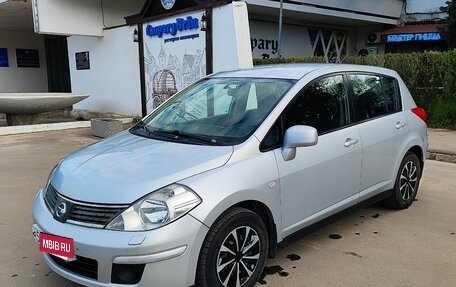 Nissan Tiida, 2010 год, 700 000 рублей, 2 фотография