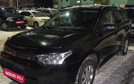 Mitsubishi Outlander III рестайлинг 3, 2013 год, 1 650 000 рублей, 1 фотография