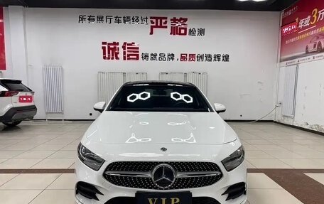 Mercedes-Benz A-Класс, 2022 год, 2 020 000 рублей, 1 фотография