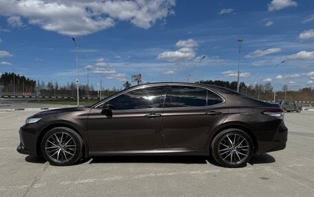 Toyota Camry, 2021 год, 3 650 000 рублей, 7 фотография