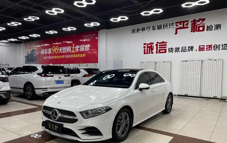 Mercedes-Benz A-Класс, 2022 год, 2 020 000 рублей, 3 фотография