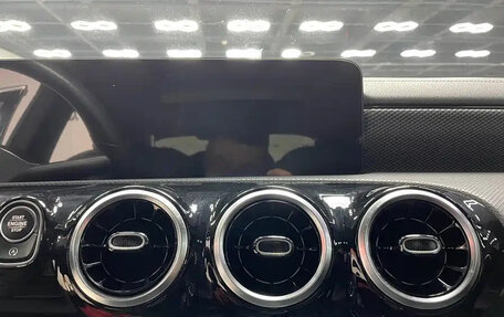 Mercedes-Benz A-Класс, 2022 год, 2 020 000 рублей, 13 фотография