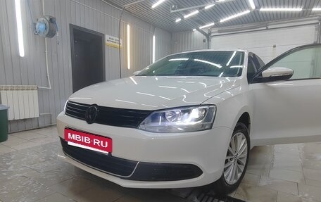Volkswagen Jetta VI, 2012 год, 920 000 рублей, 8 фотография