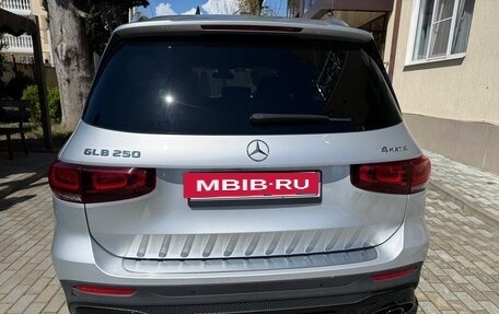 Mercedes-Benz GLB, 2020 год, 3 299 000 рублей, 3 фотография